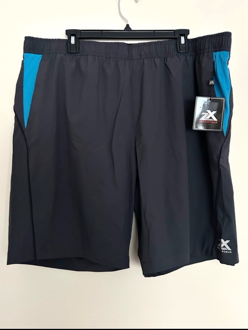 NEW ZeroXposur Men’s Gray Athletic Shorts with Blue Panels